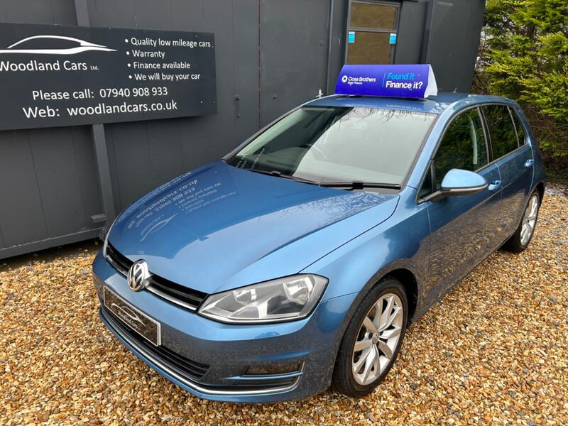 View VOLKSWAGEN GOLF 2.0 TDI BlueMotion Tech GT 