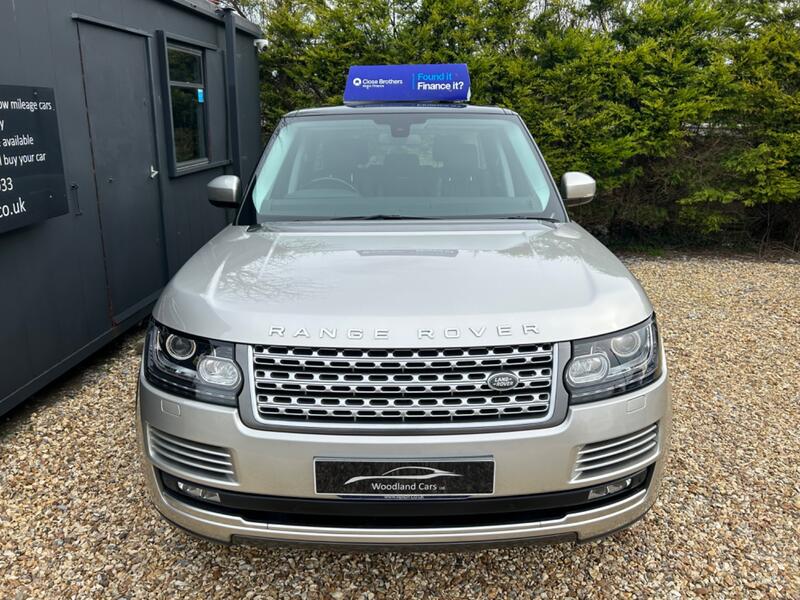 View LAND ROVER RANGE ROVER 3.0 TD V6 Vogue 