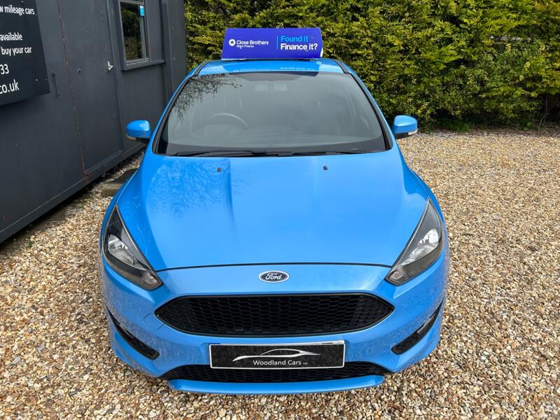 View FORD FOCUS 1.0 T EcoBoost ST-Line