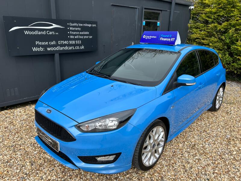 View FORD FOCUS 1.0 T EcoBoost ST-Line