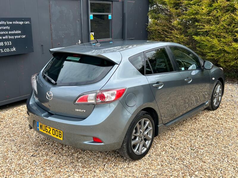 MAZDA MAZDA3