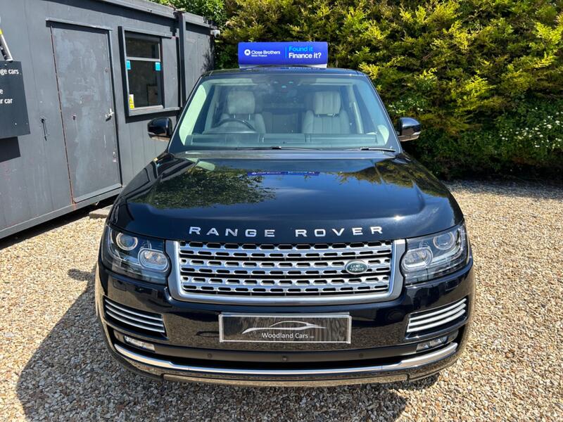 View LAND ROVER RANGE ROVER 4.4 SD V8 Autobiography