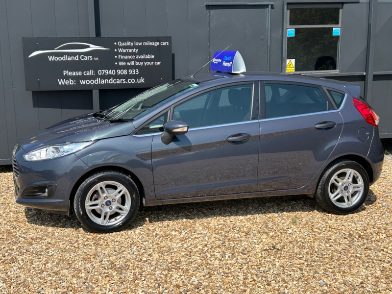 View FORD FIESTA 2013 1.25 ZETEC 5 DOOR WITH JUST 34529 MILES