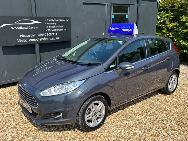 View FORD FIESTA 2013 1.25 ZETEC 5 DOOR WITH JUST 34529 MILES